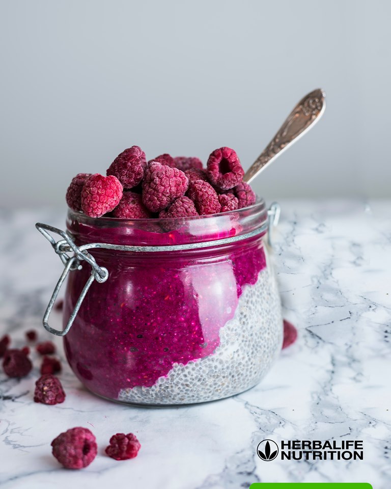 Pudim com chia e frutos do bosque